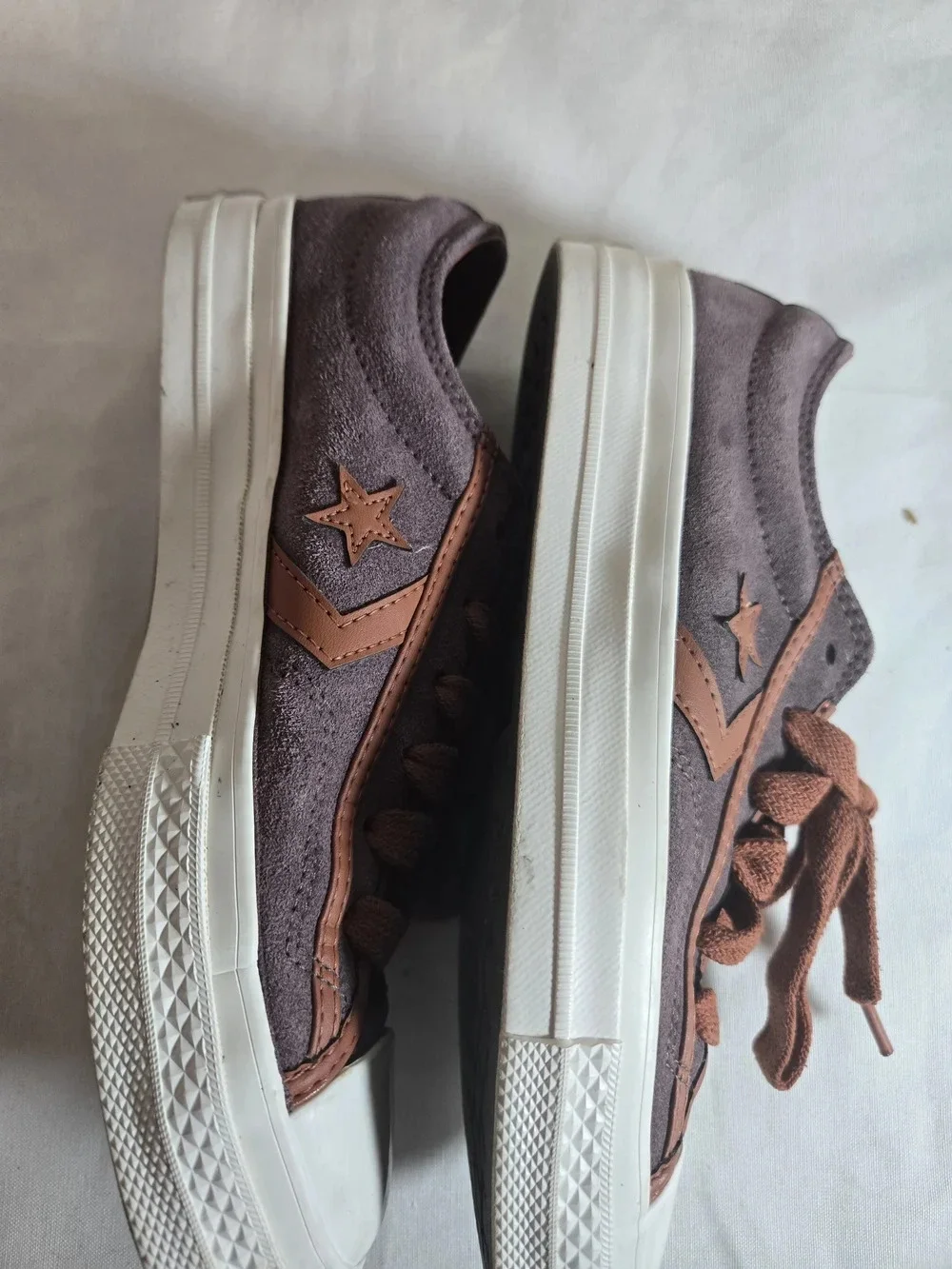 Converse Men’s Pro Leather Ox in Burgundy/Tan